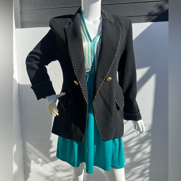 80’s Gold Statement Button Black Blazer - Picture 14 of 15